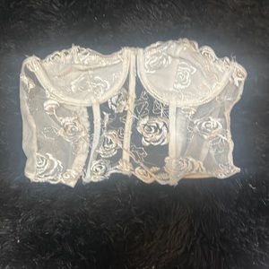 fashion nova size xs color white.